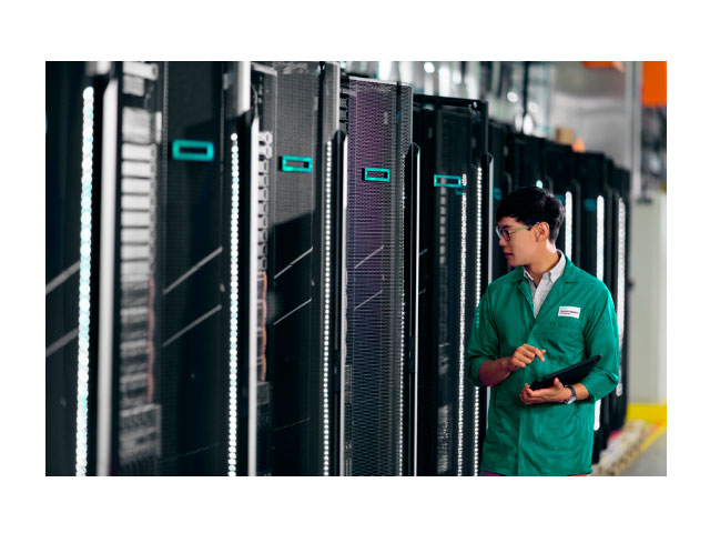 Стойки HPE XP